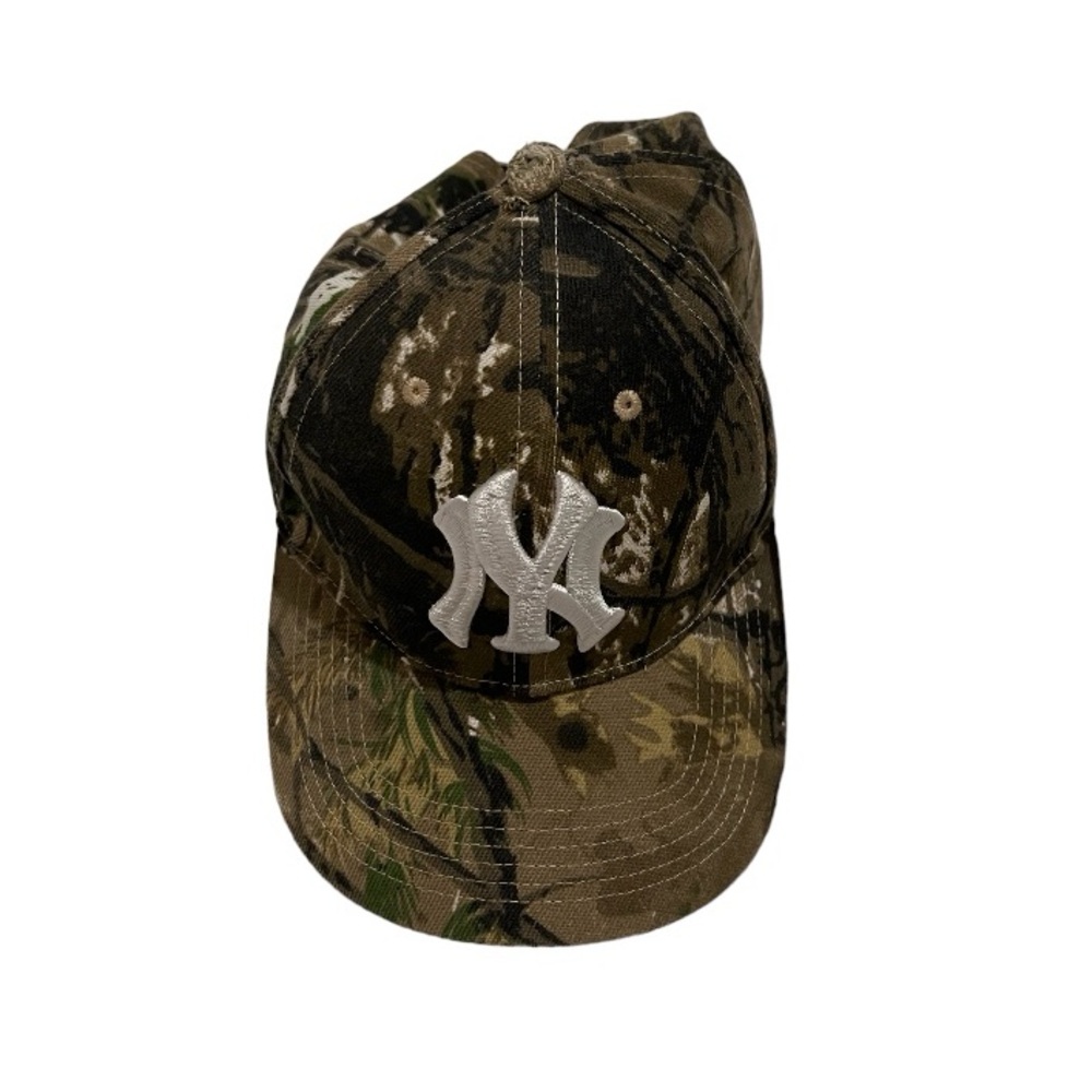 New York Yankees camo hat by Praying (online brand)